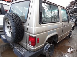 1988 MITSUBISHI MONTERO TAN 2.6L MT 4WD 193888